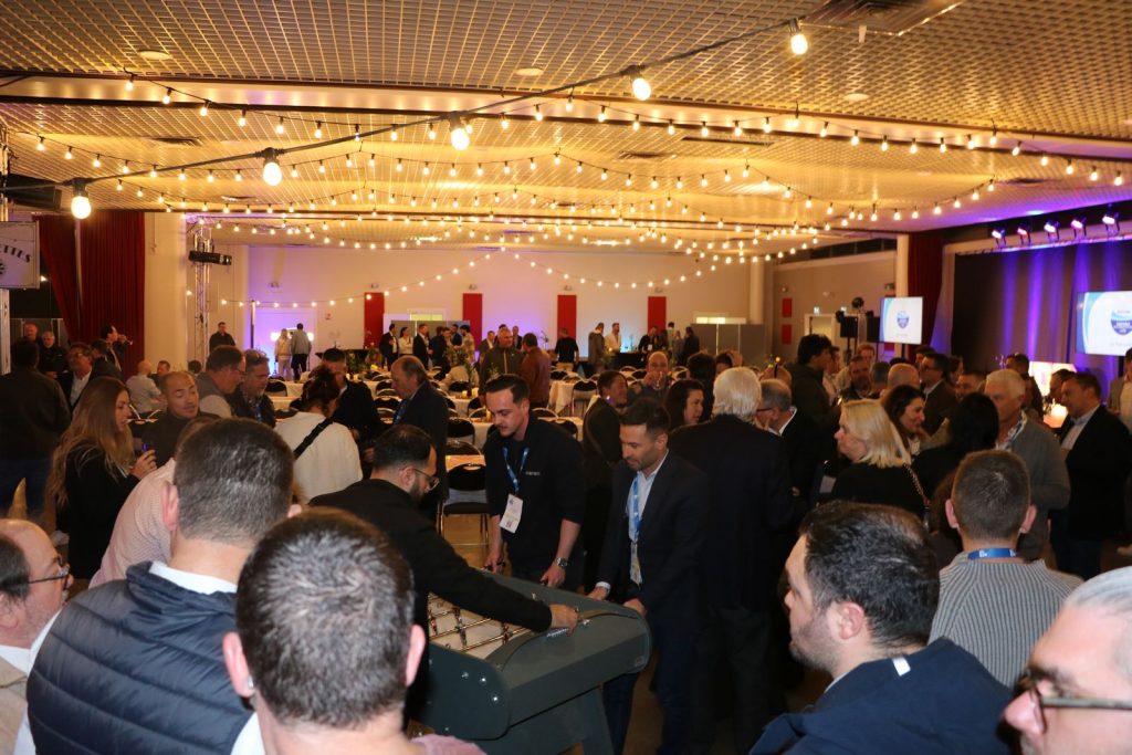 Networking and festive atmosphere during the FPP Trophies gala dinner in Dijon.