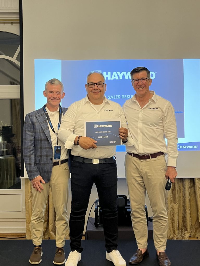Laszlo Gajo receiving his sales trophy at the Hayward European seminar 2026