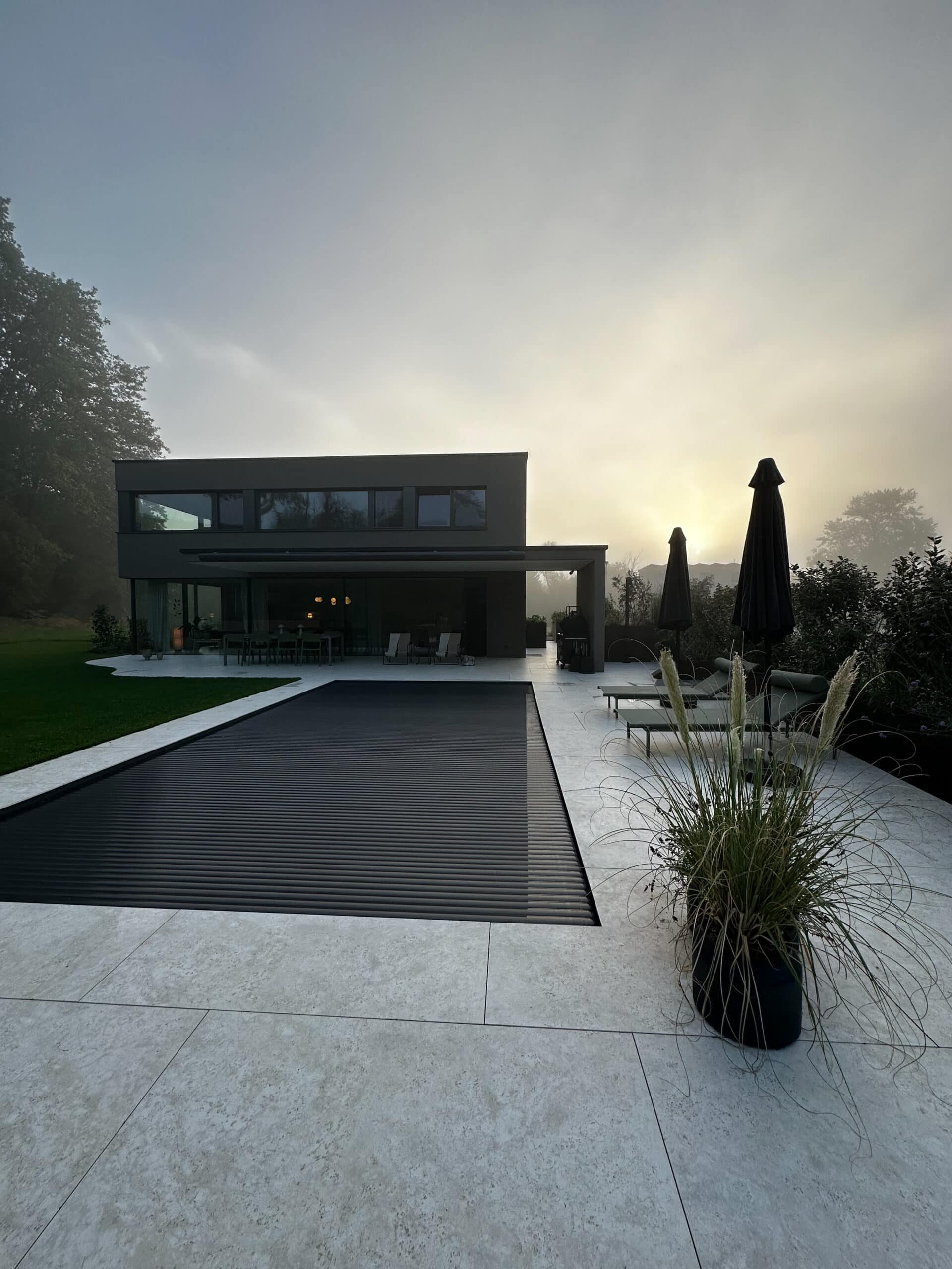 Pool with Design Cover PC Carbon Metallic Solar